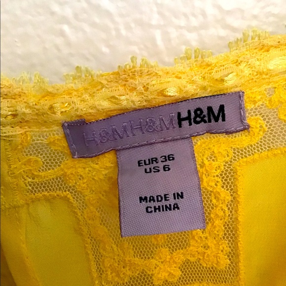 💥 MOVING SALE💥 H&M Yellow Lace Top - Picture 4 of 4
